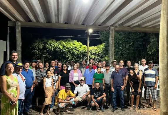 ENCONTRO ENTRE PODER EXECUTIVO E ASSOCIAÇÃO DOS PRODUTORES RURAIS DE PRACINHA DISCUTEM PROJETOS PARA O SETOR AGROPECUÁRIO